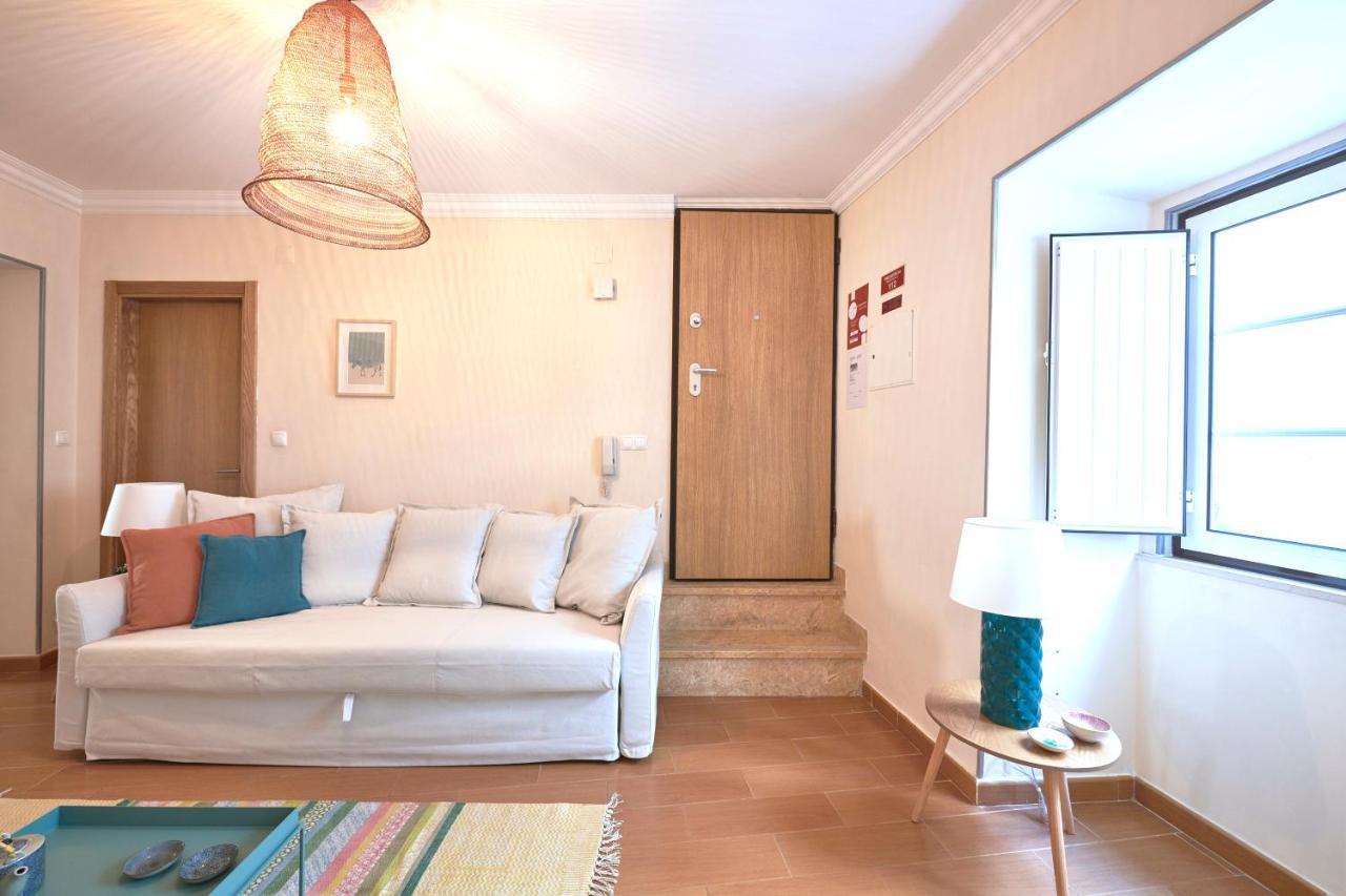 Idyllic Lisbon Apartments With Amazing Courtyard, By Timecooler Екстер'єр фото