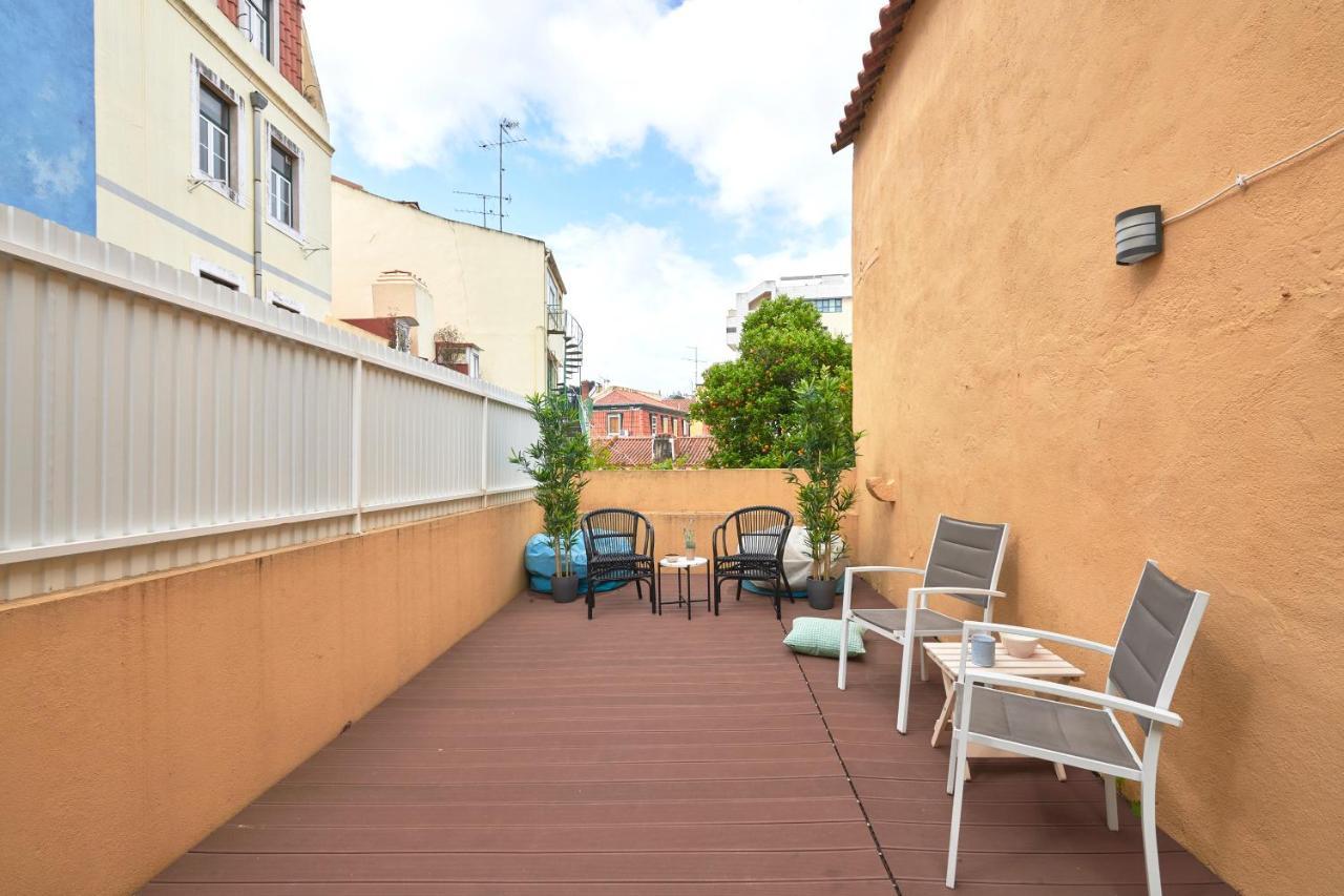 Idyllic Lisbon Apartments With Amazing Courtyard, By Timecooler Екстер'єр фото