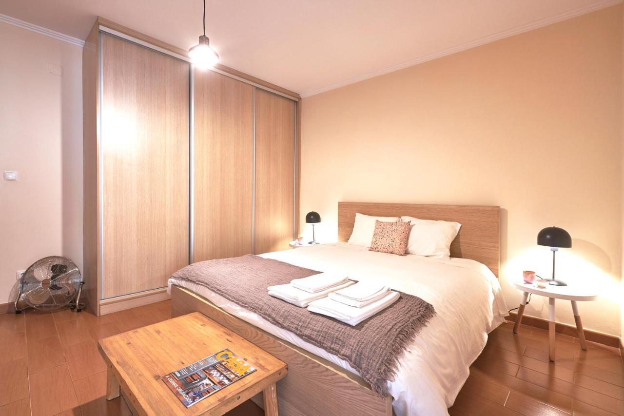 Idyllic Lisbon Apartments With Amazing Courtyard, By Timecooler Екстер'єр фото